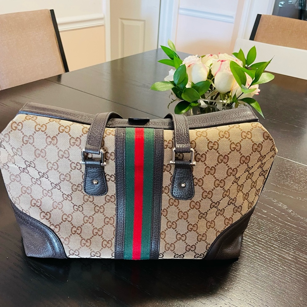 Authentic Gucci Vintage 1971 Boston Bag No Rips and Smoke Free Home